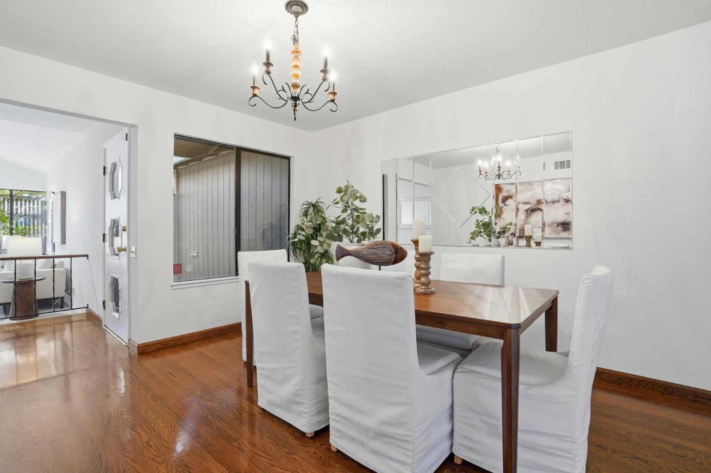 1190 Flying Fish Street