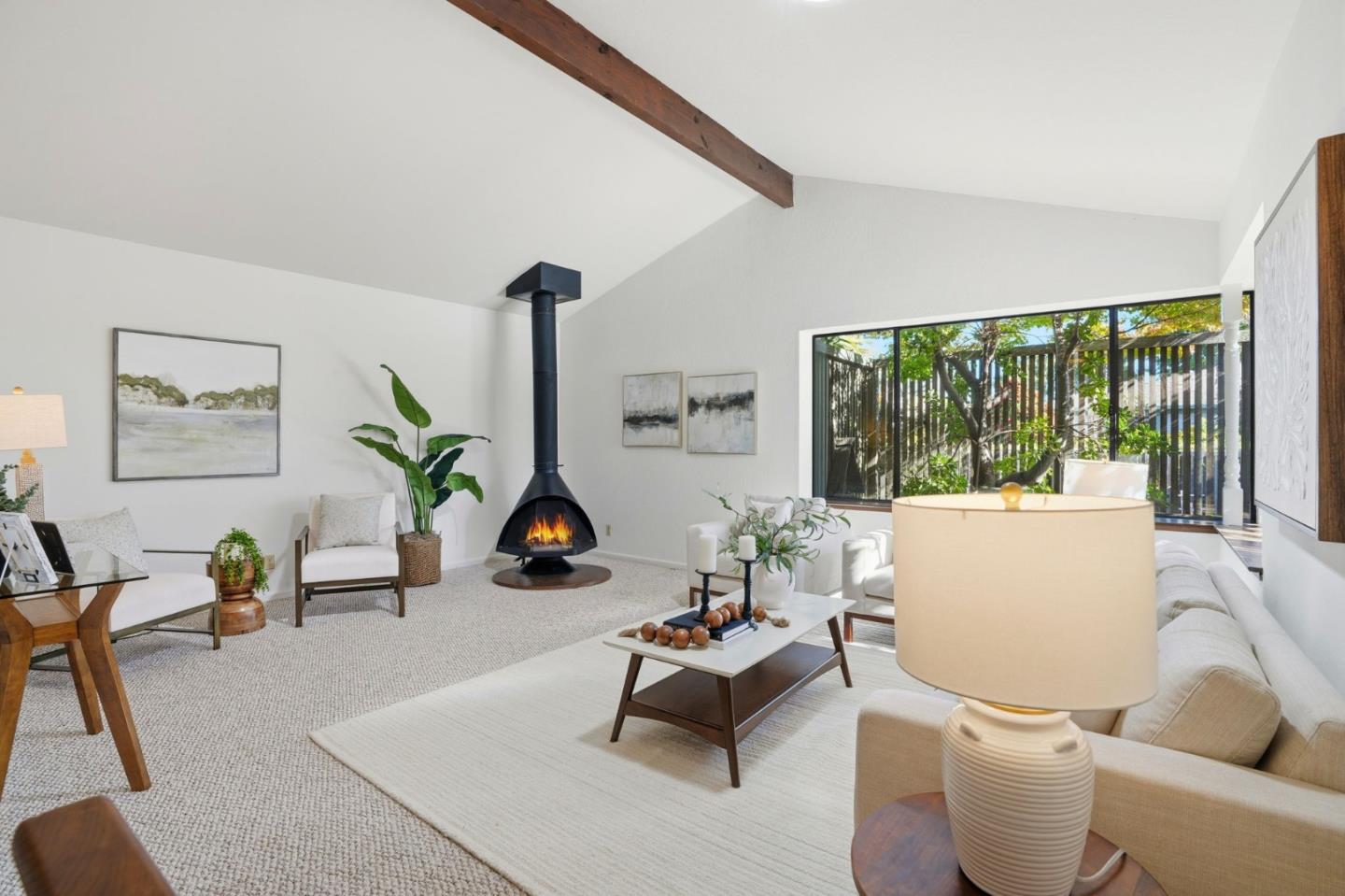 1190 Flying Fish Street