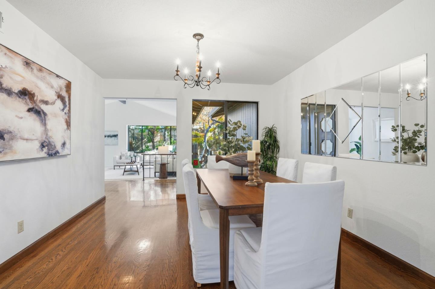 1190 Flying Fish Street