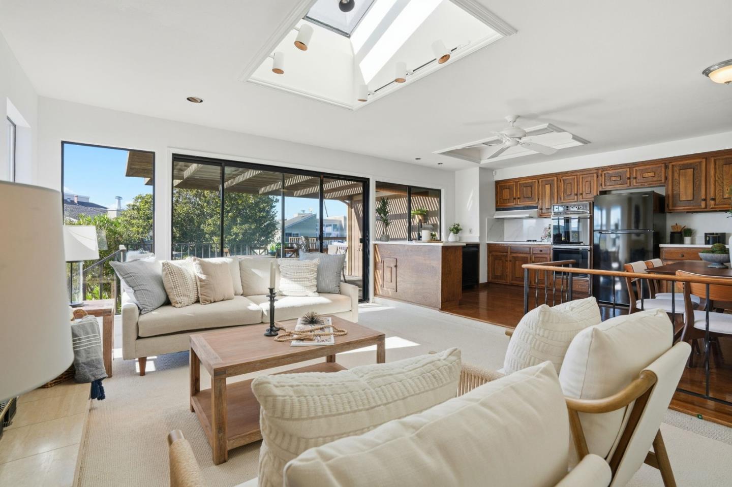 1190 Flying Fish Street