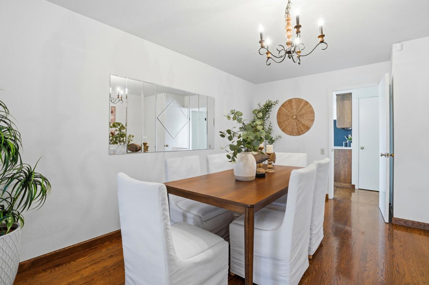 1190 Flying Fish Street