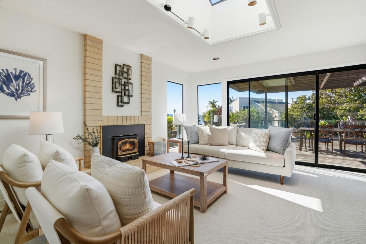 1190 Flying Fish Street