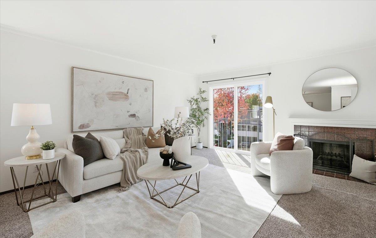 601 Leahy Street 201