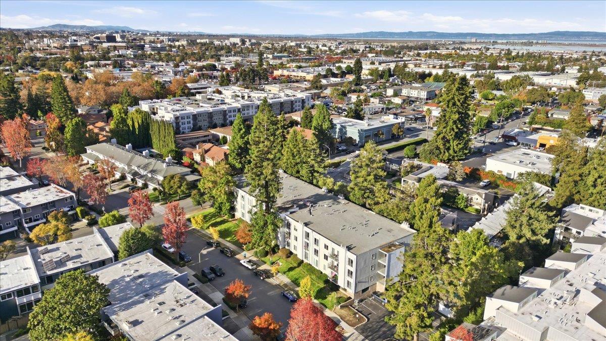 601 Leahy Street 201