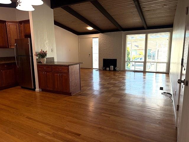 2830 Crestmoor Drive