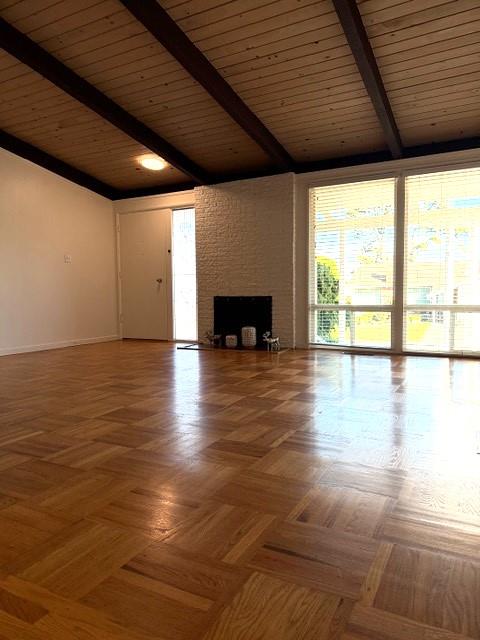 2830 Crestmoor Drive