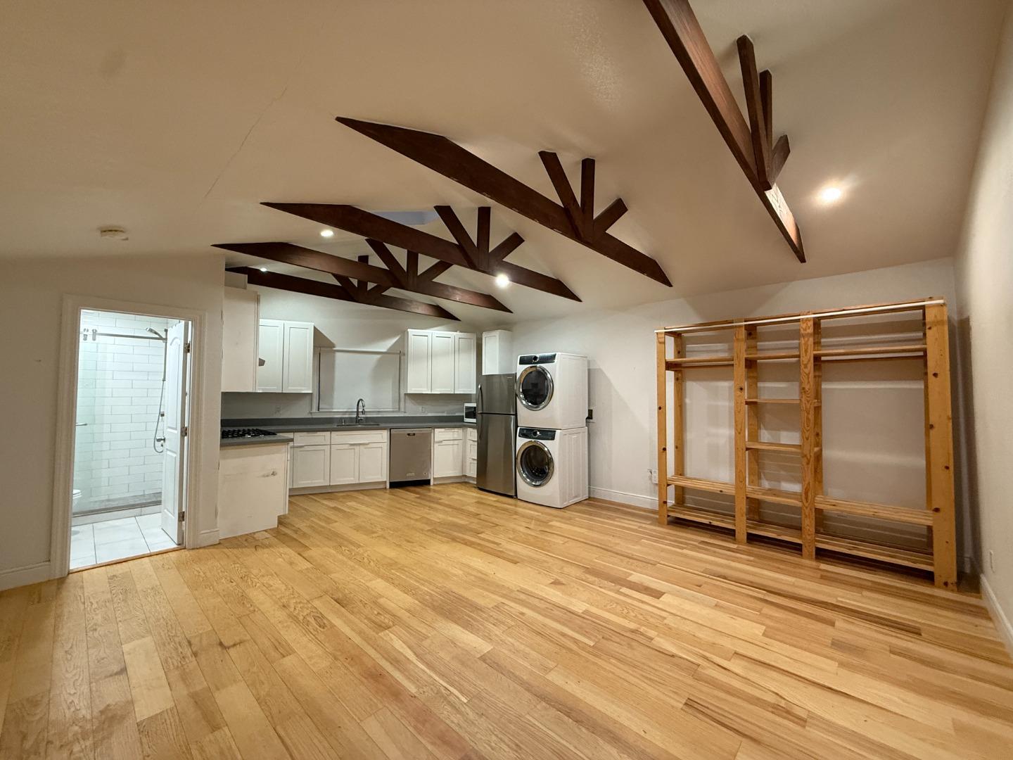 43B Grand Boulevard 45B