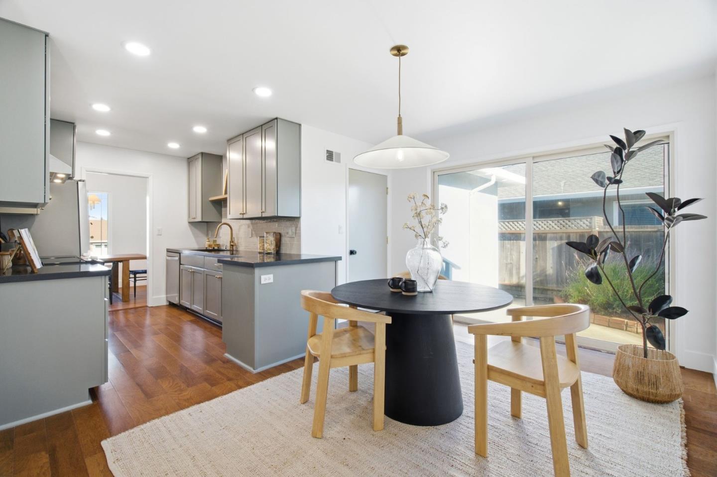 2245 Charleston Avenue