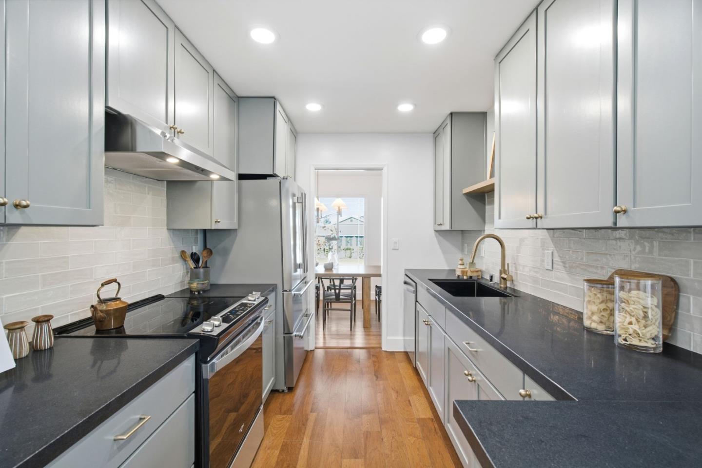 2245 Charleston Avenue