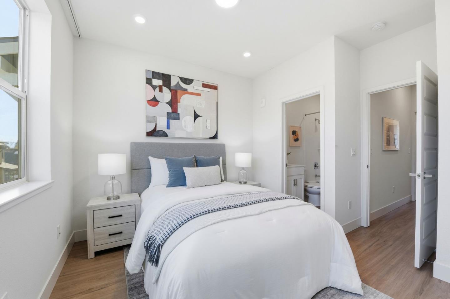 921 Mountain Ash Terrace 4