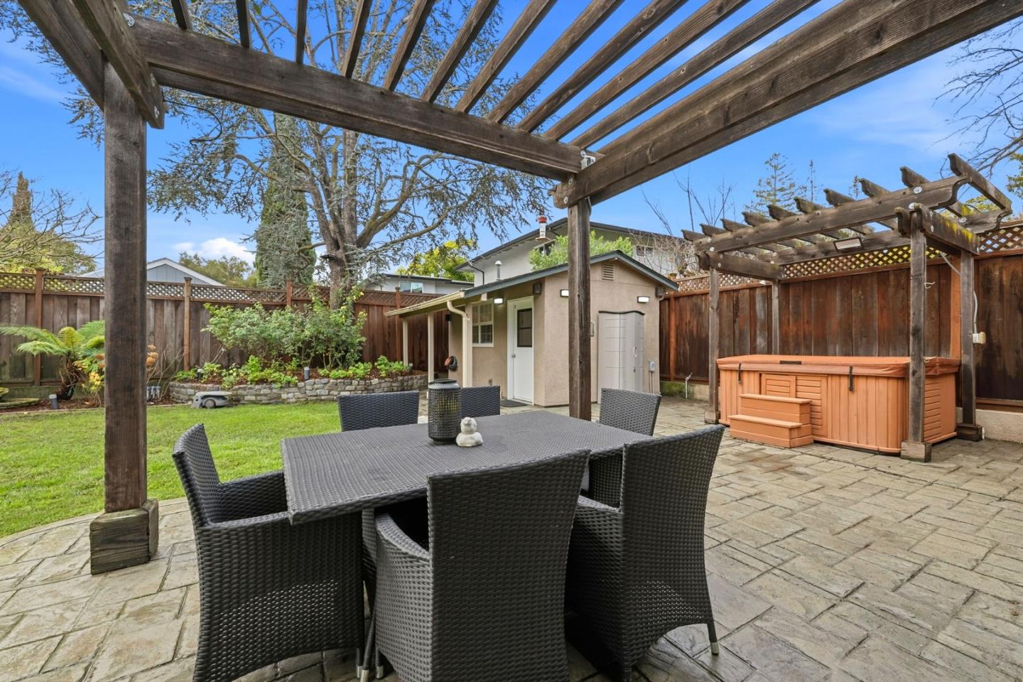 118 Alexander Avenue