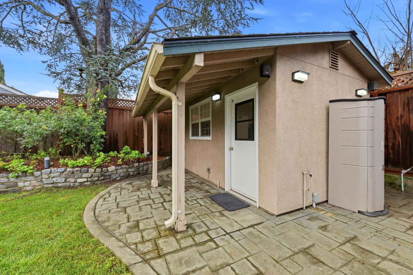 118 Alexander Avenue