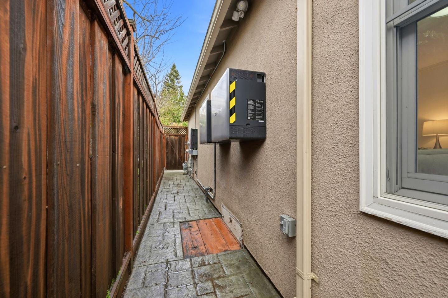 118 Alexander Avenue