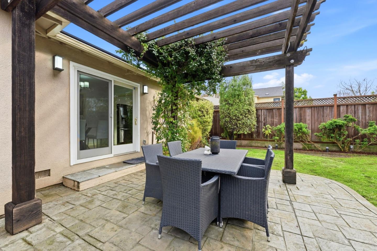 118 Alexander Avenue