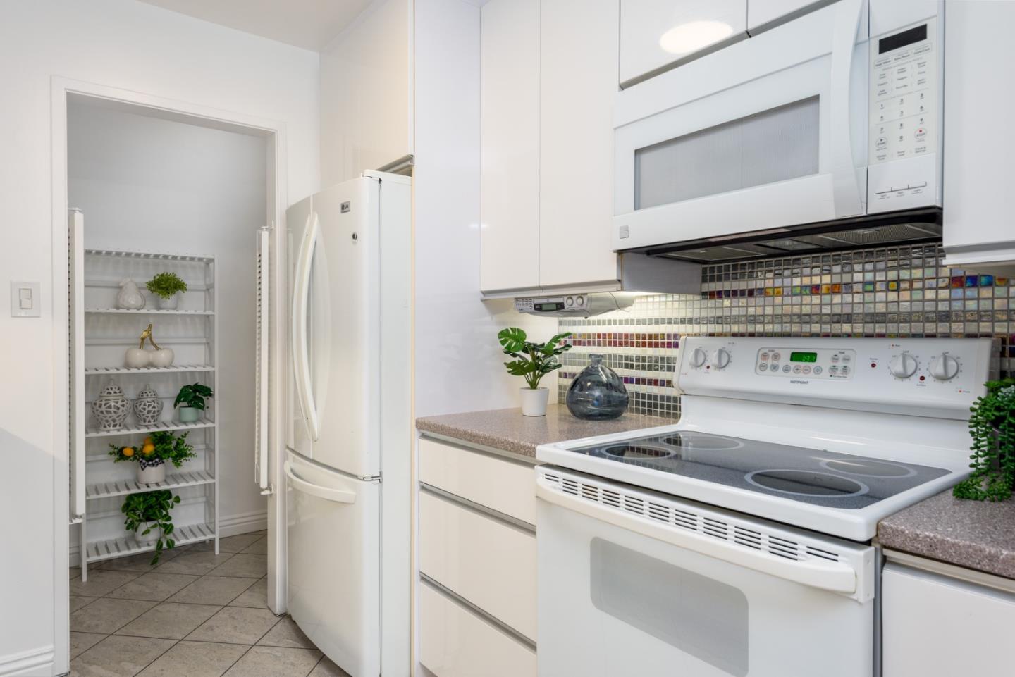 835 North Humboldt Street 301 and 302