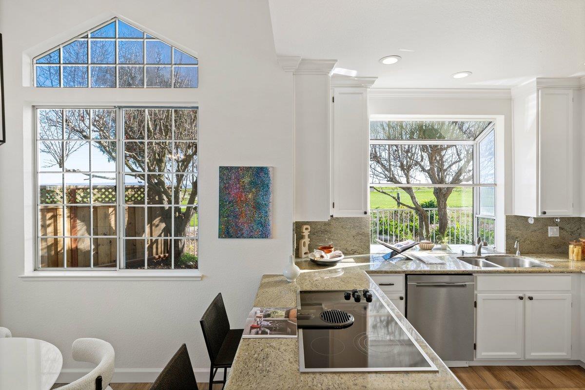 822 Seal Pointe Drive