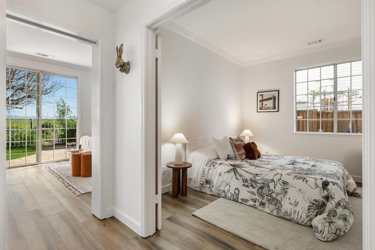 822 Seal Pointe Drive