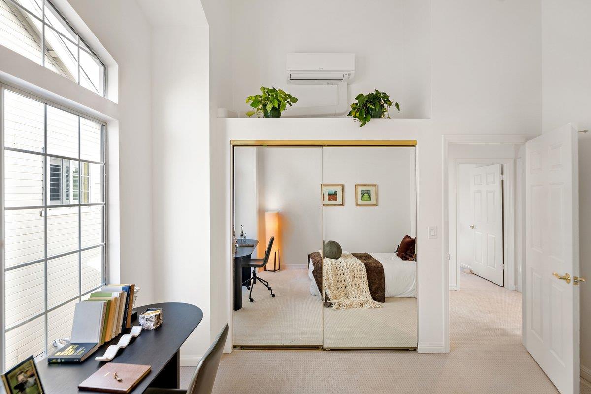 822 Seal Pointe Drive