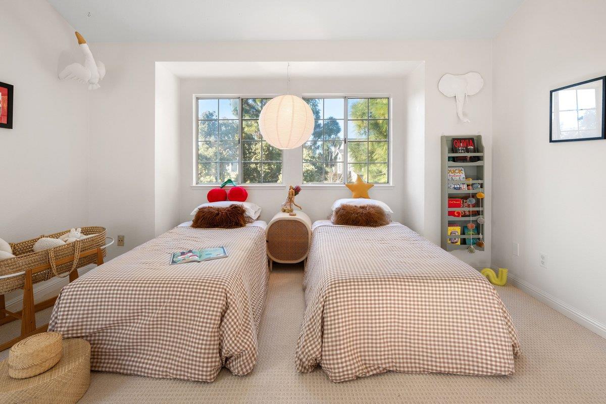 822 Seal Pointe Drive