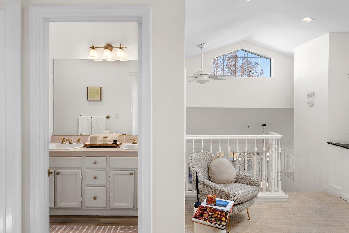 822 Seal Pointe Drive