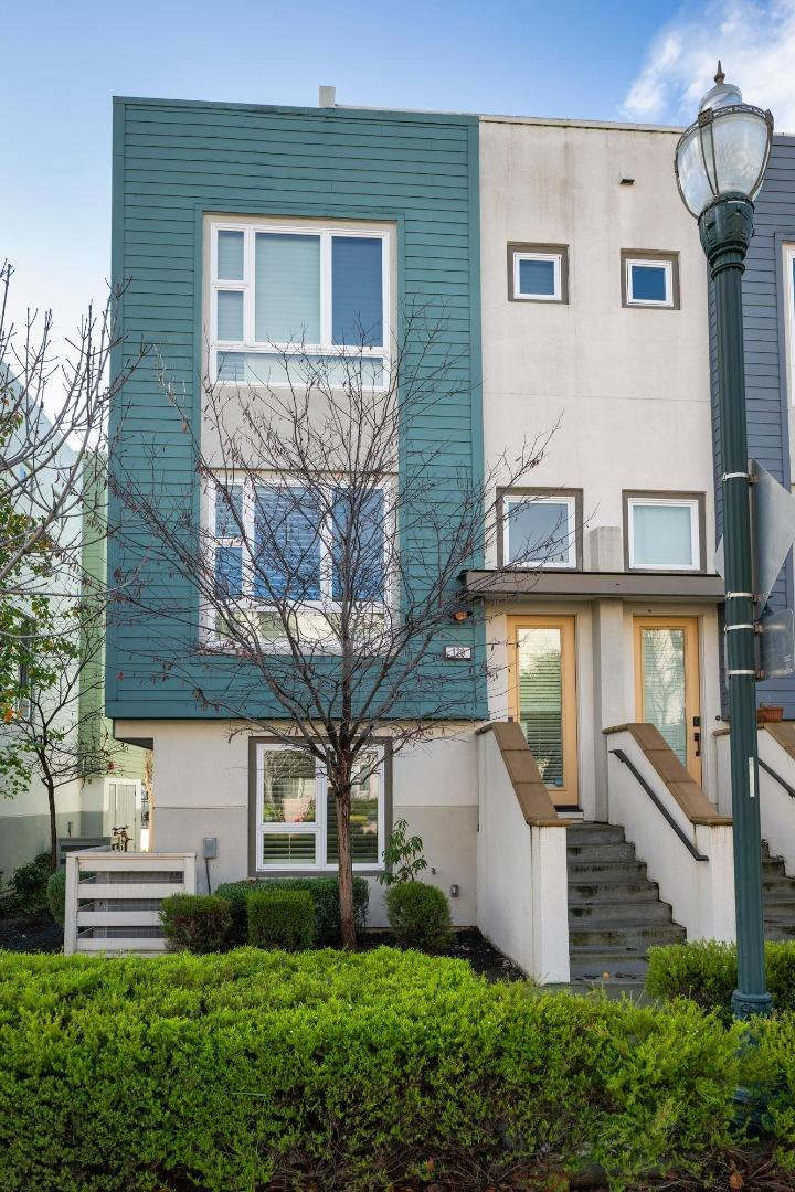 120 Franklin Parkway