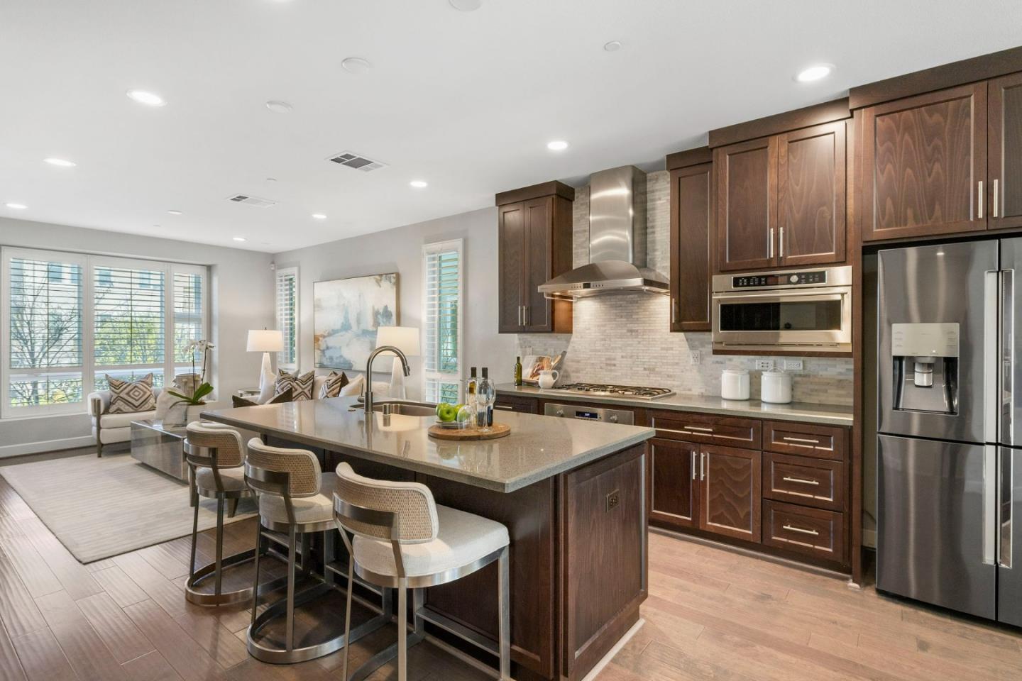 120 Franklin Parkway