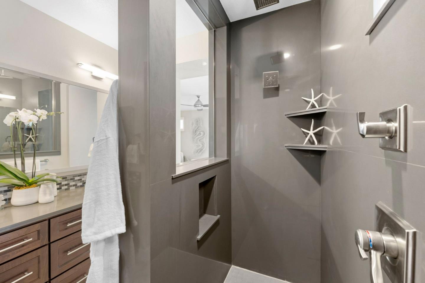 120 Franklin Parkway