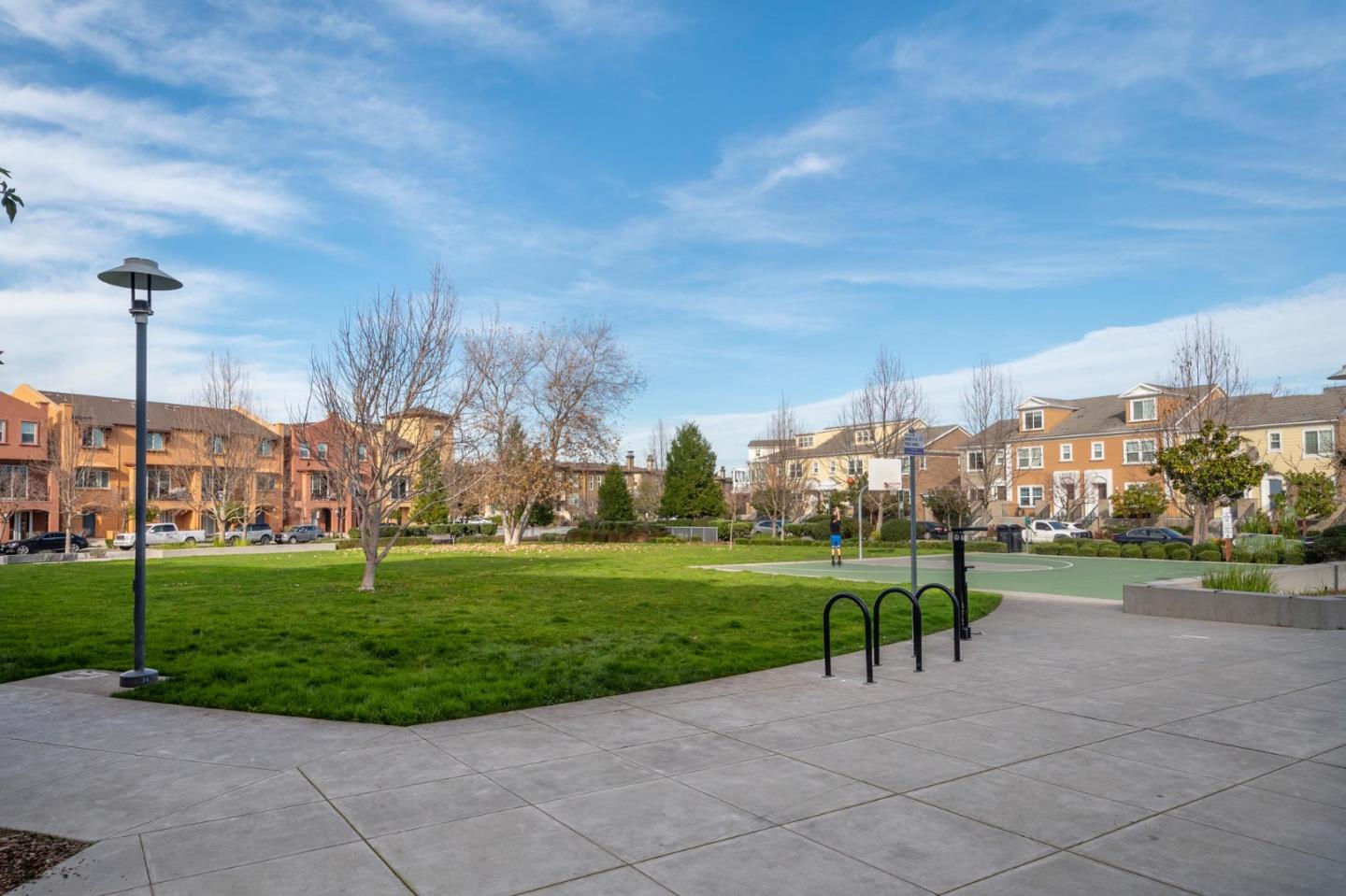 120 Franklin Parkway