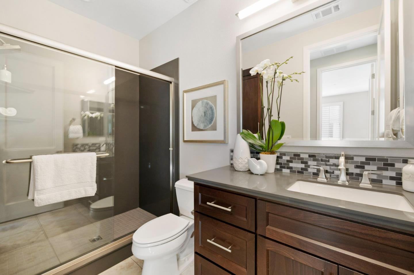 120 Franklin Parkway