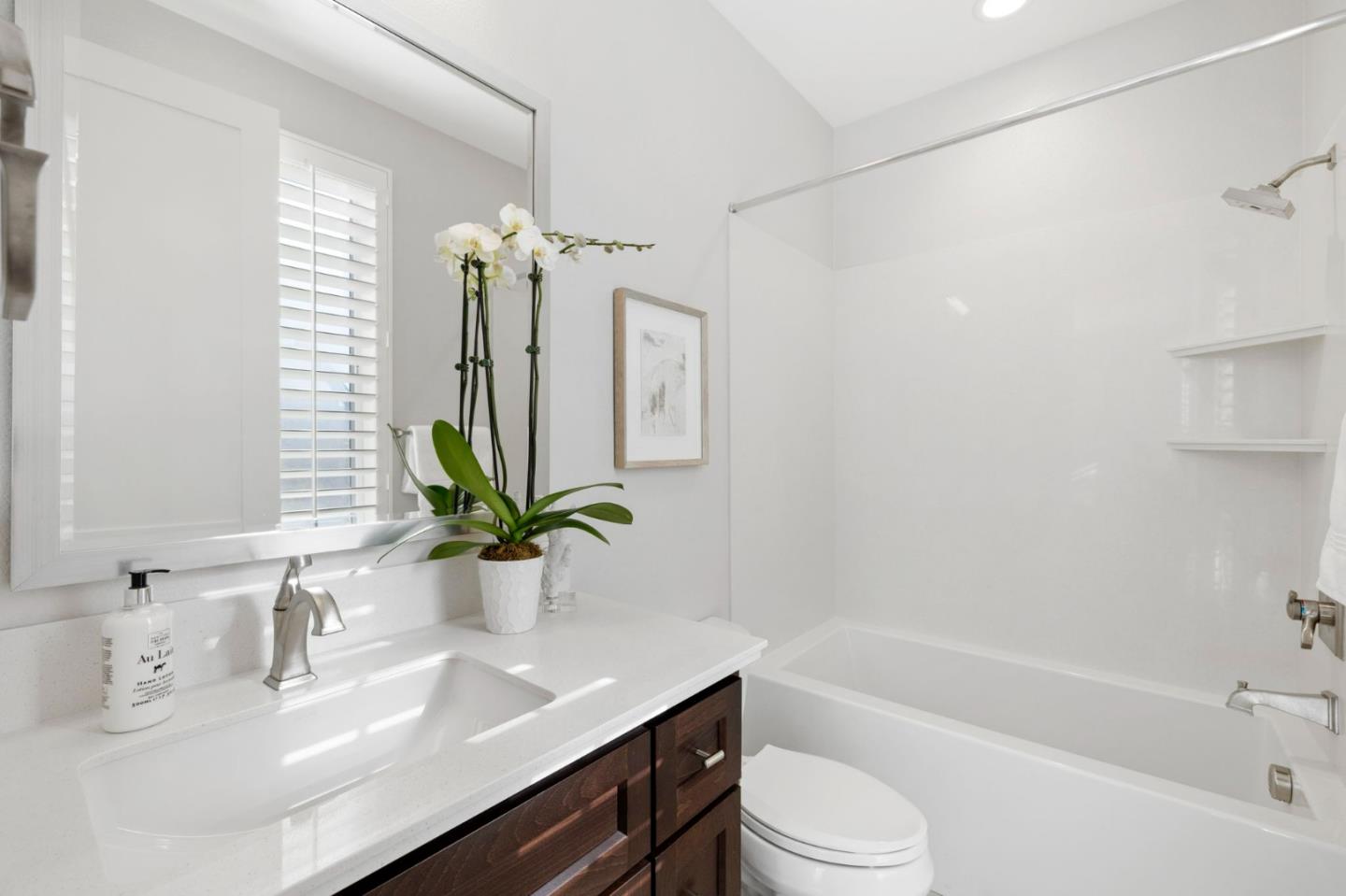 120 Franklin Parkway