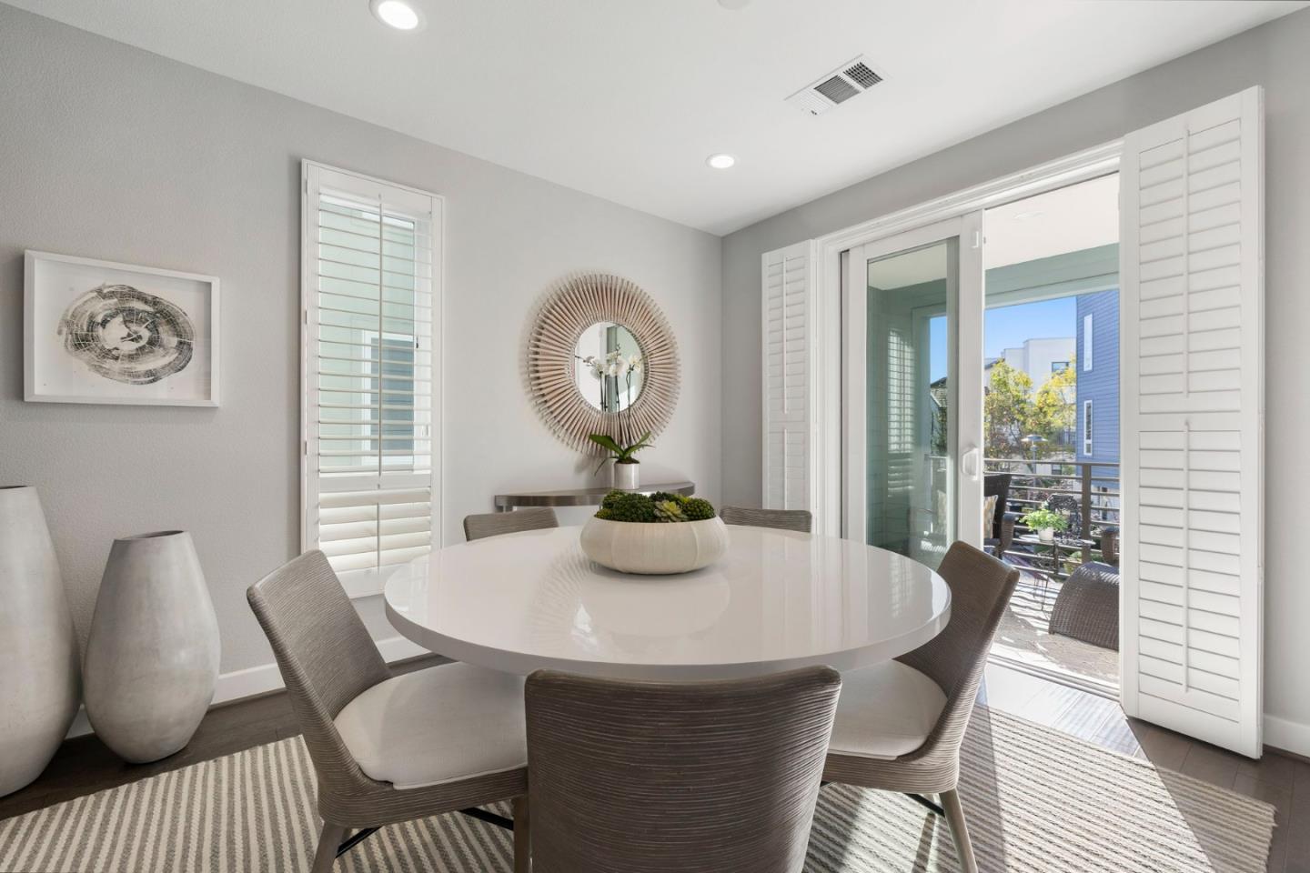 120 Franklin Parkway