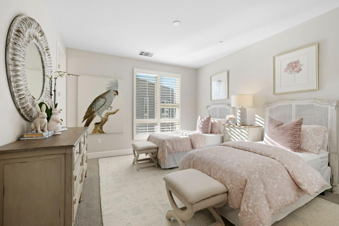 120 Franklin Parkway