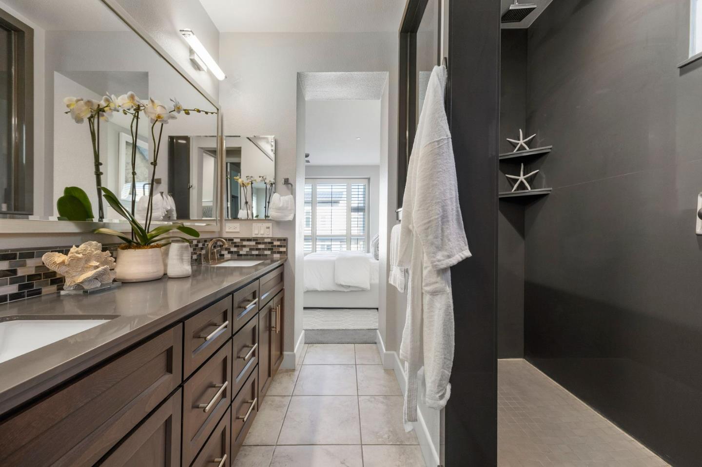 120 Franklin Parkway