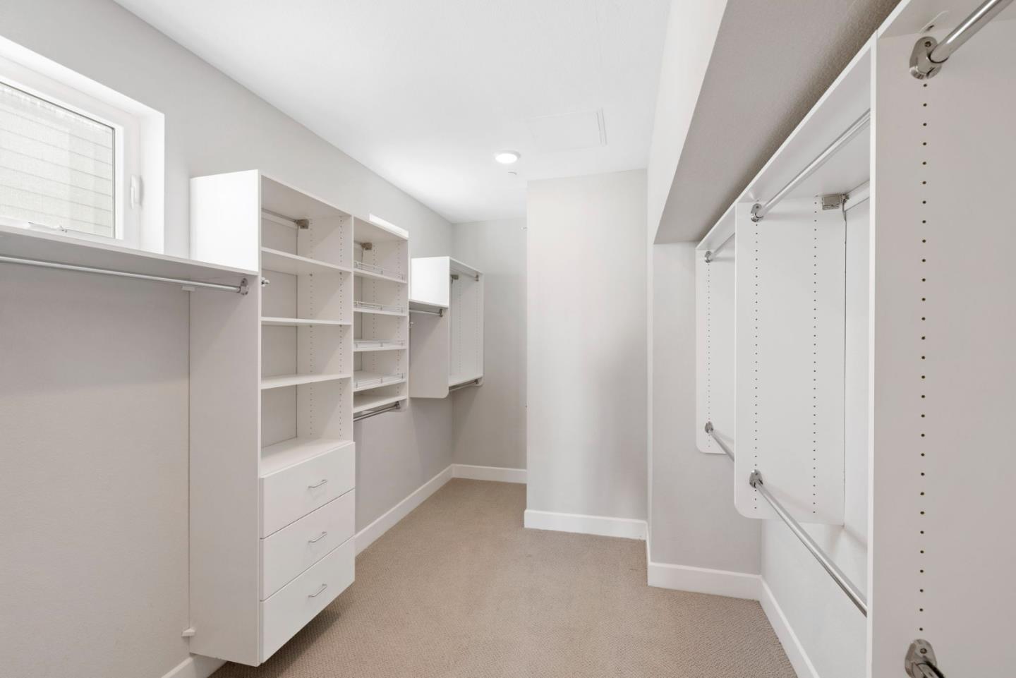 120 Franklin Parkway