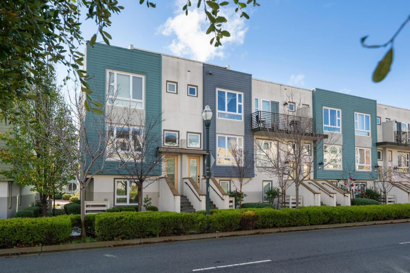 120 Franklin Parkway