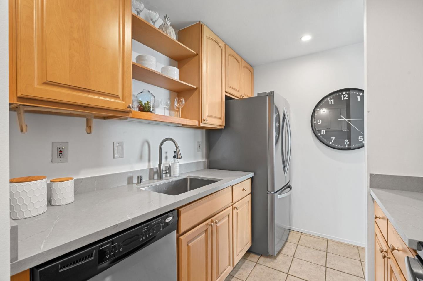 320 Vallejo Drive 22