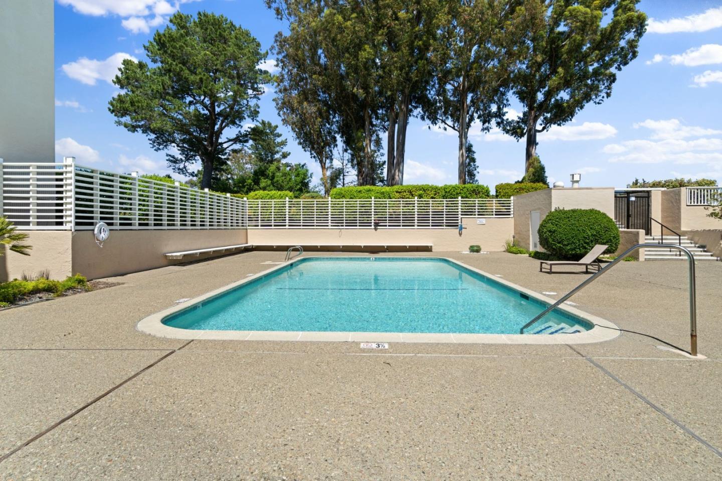 320 Vallejo Drive 22