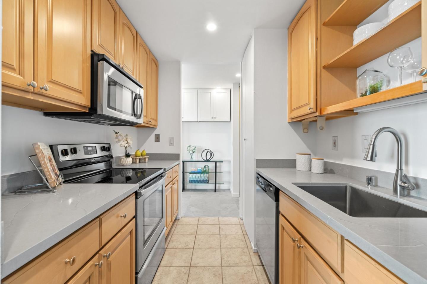 320 Vallejo Drive 22