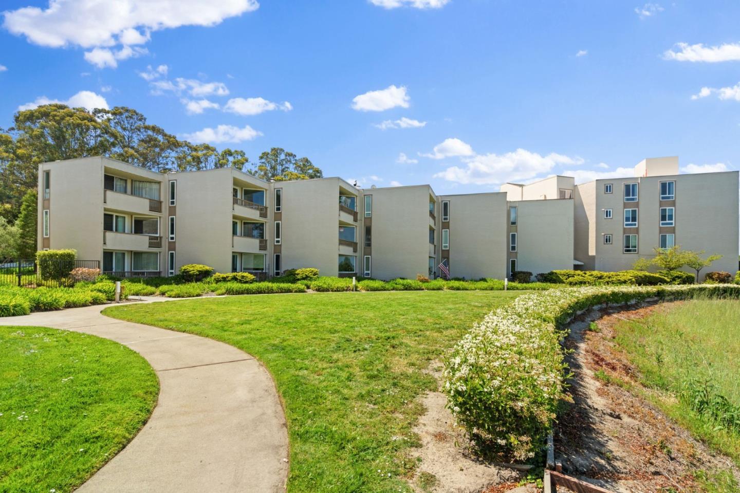 320 Vallejo Drive 22