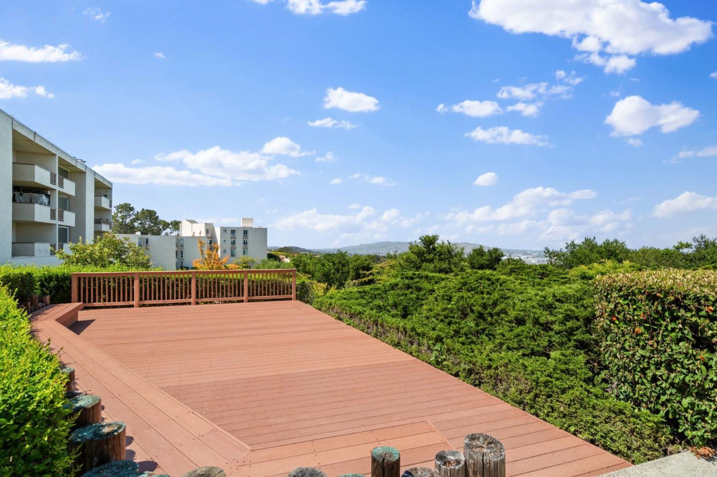 320 Vallejo Drive 22