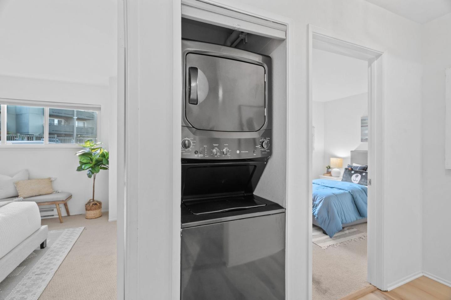 4000 Farm Hill Boulevard 204