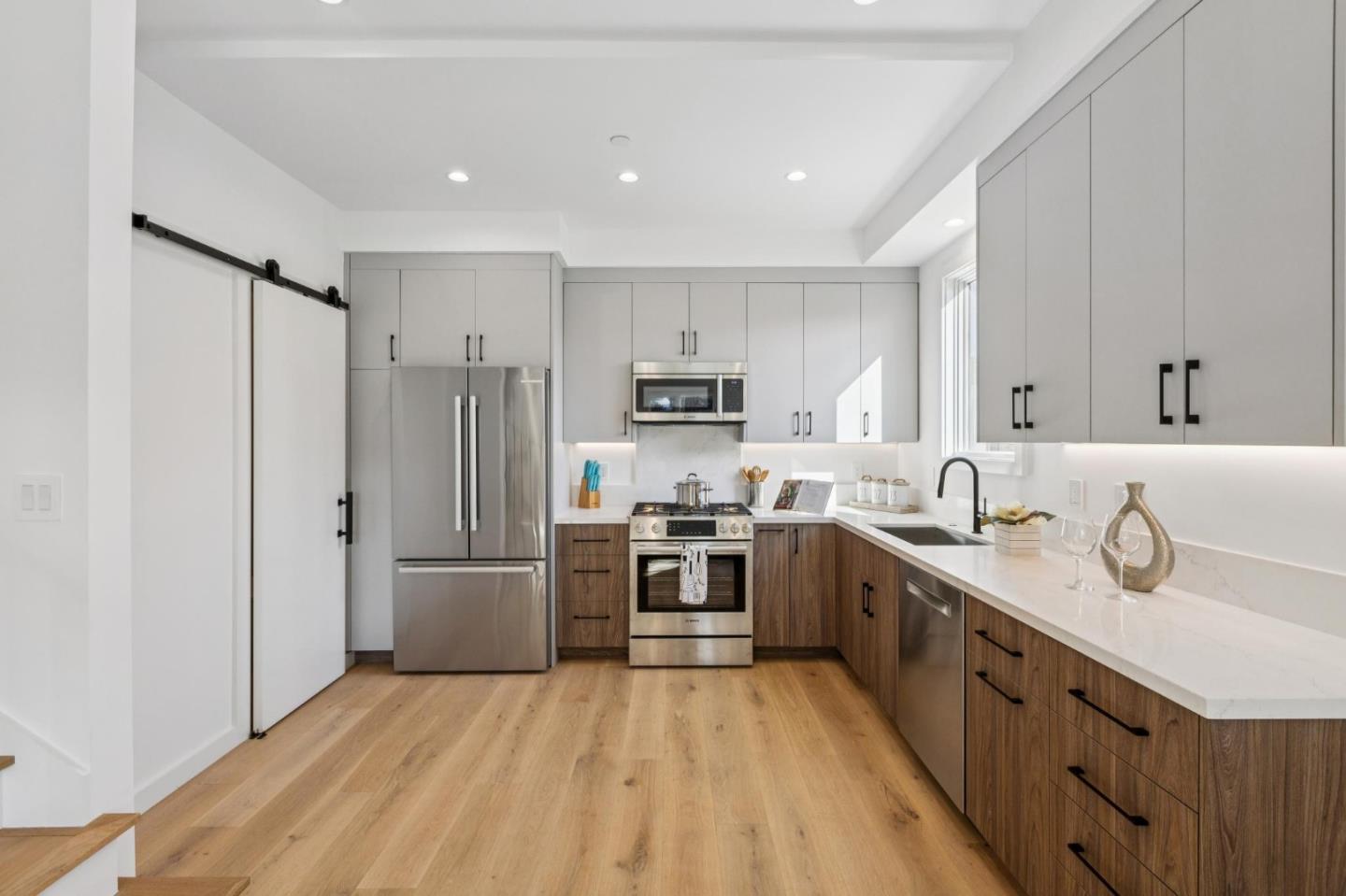 1433 Floribunda Avenue 8