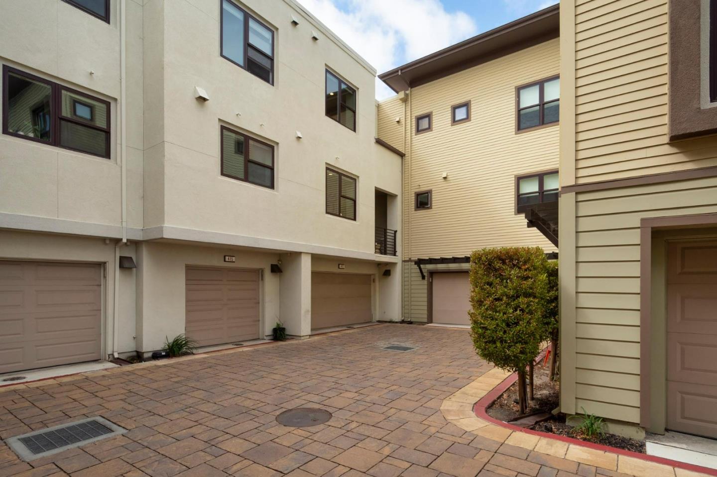 413 Franklin Parkway