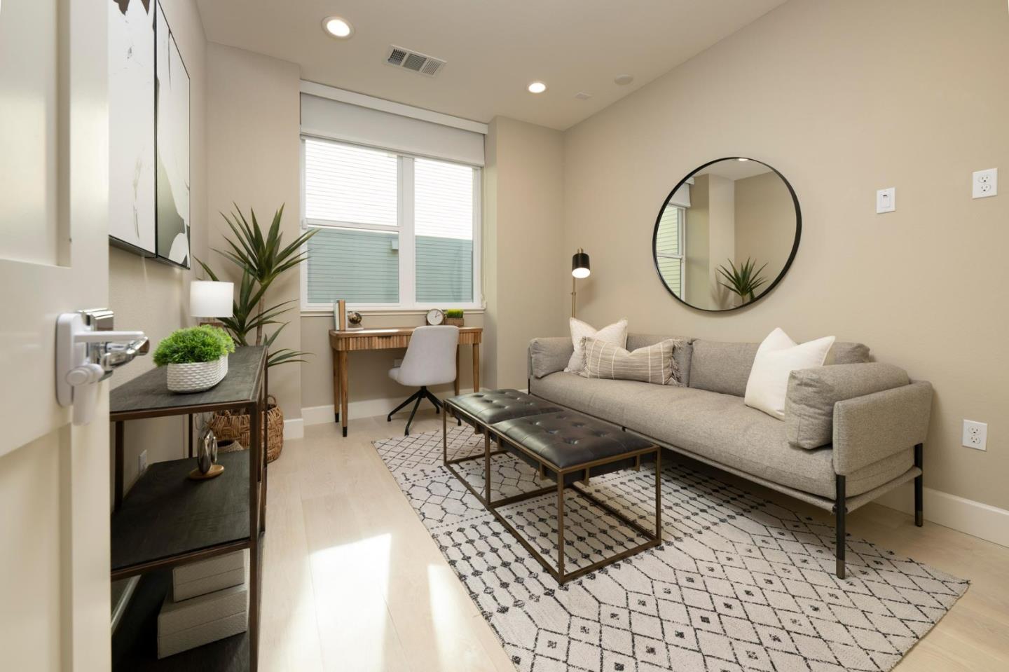 413 Franklin Parkway