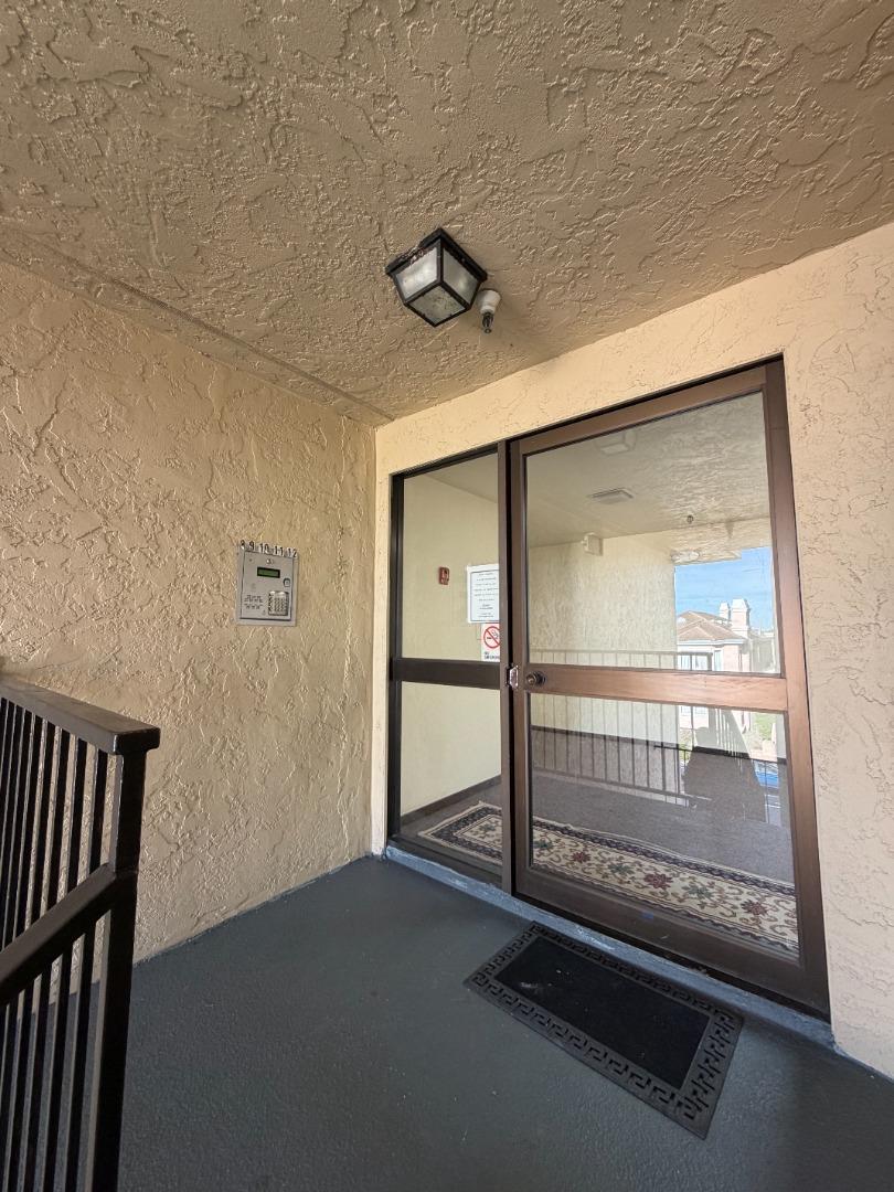 190 Eastmoor Avenue 10