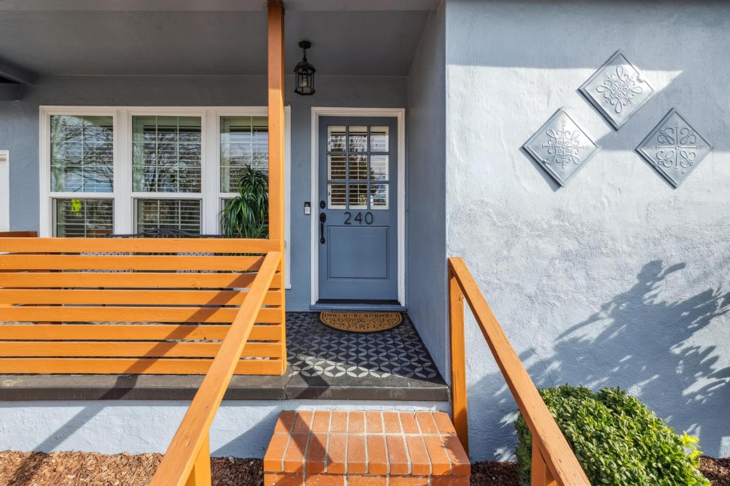 240 North Humboldt Street