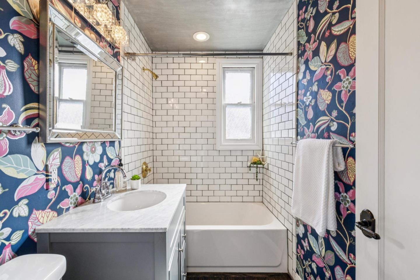 240 North Humboldt Street