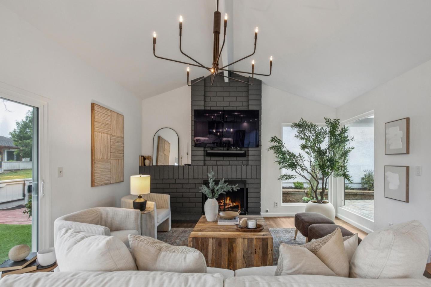 1962 Rancho Verde W Circle