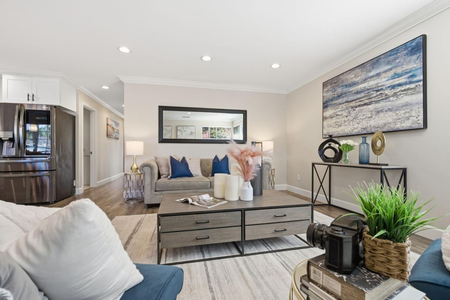 2212 Dumbarton Avenue