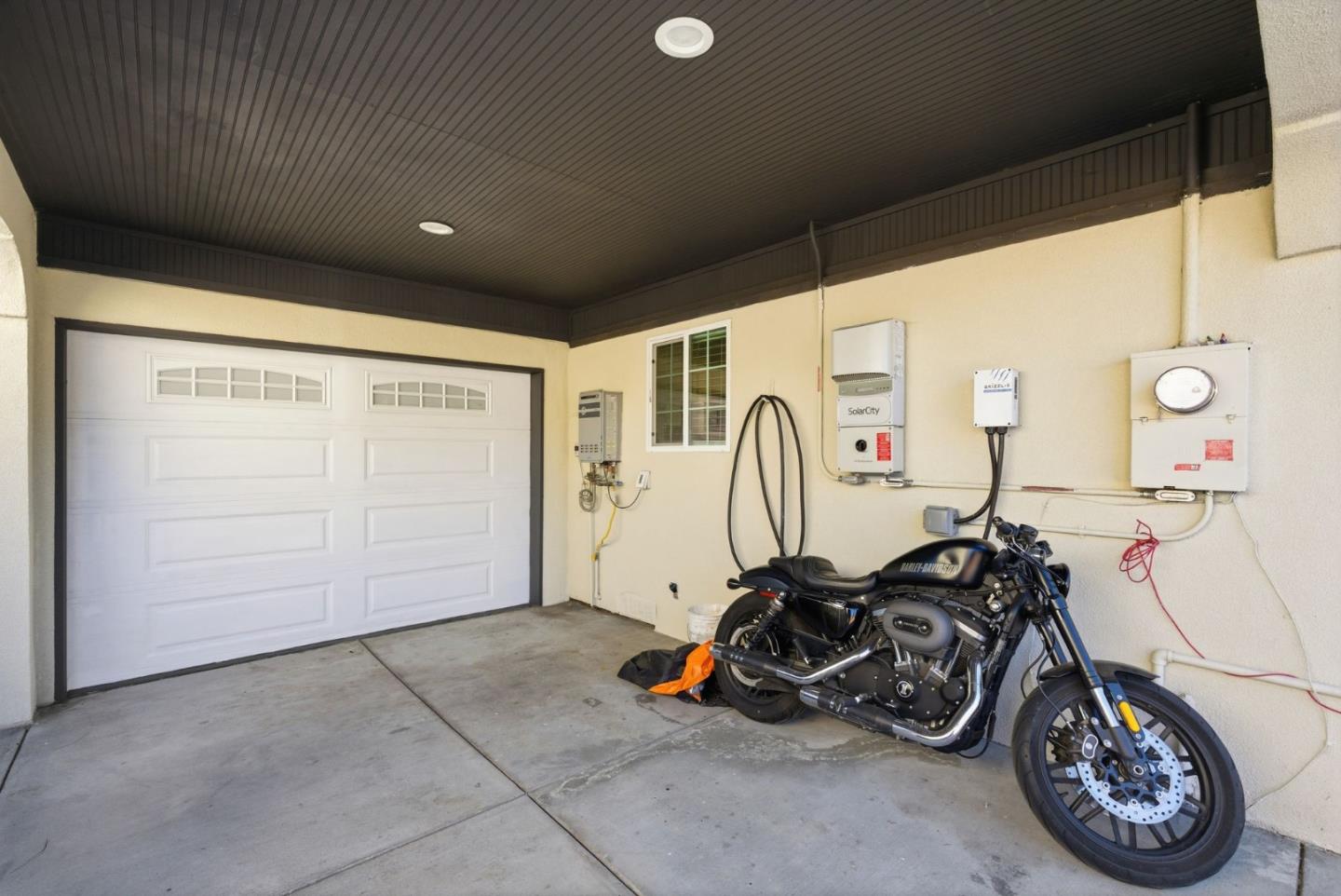 2212 Dumbarton Avenue